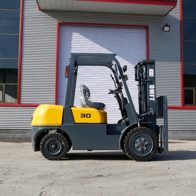 3t 3000kg Forklift Trucks with 1070mm Fork Japanese Isuzu C240 Engine and Diesel Fuel