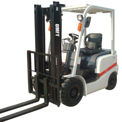 CE Approved CPCD15 FD15 1.5 Ton Diesel Forklift Truck with Steel and Rubber Materials