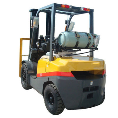 2445mm Min. Turning Radius 3ton Gasoline Forklift Wide-View Mast and Japan Nissan Engine