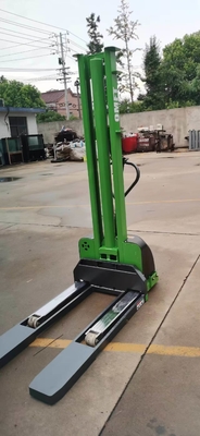 300.000kg Package Gross Weight Self Lifting Stacker Semi Electric and Full Electric