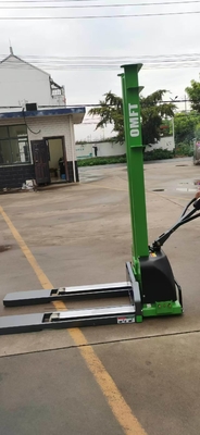 300.000kg Package Gross Weight Self Lifting Stacker Semi Electric and Full Electric