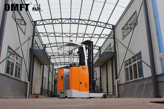 Electric Reach Stack Forklift Min. Width of Right Angle Stacking 2790mm Isuzu Engine