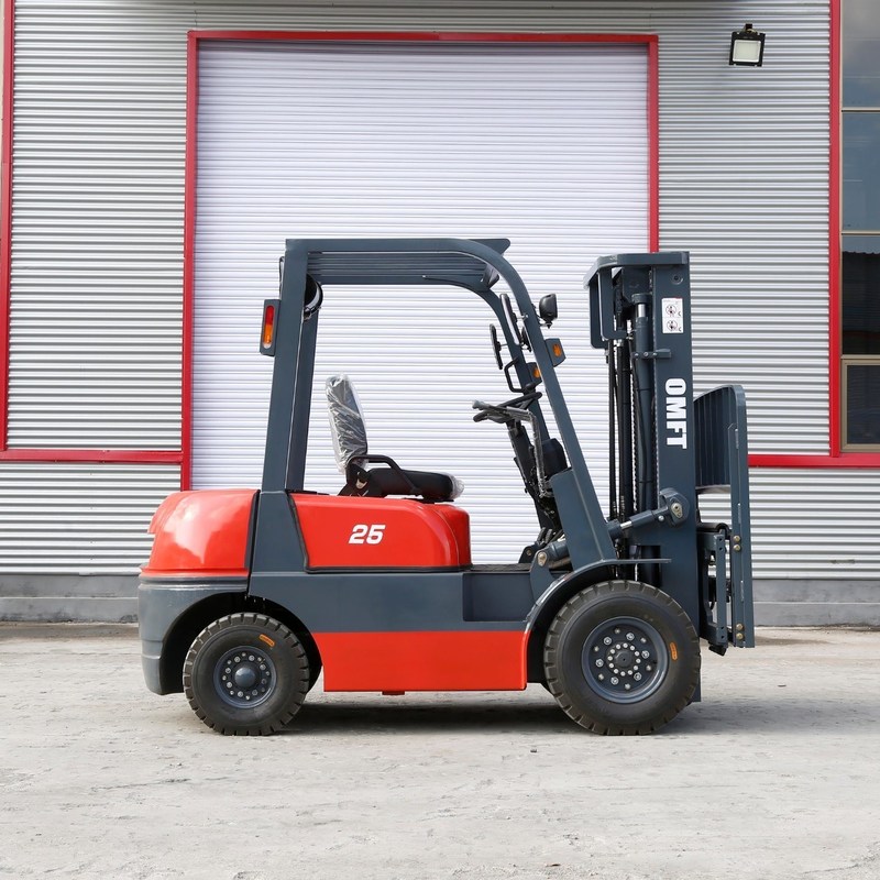 2.5 Ton Counter Balance Diesel Forklift Truck for and Versatile Right Angle Stacking
