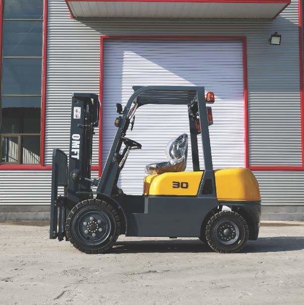3m 3t Diesel Forklift with Japan Mitsubishi S4s Engine and Min. Turning Radius 2470mm